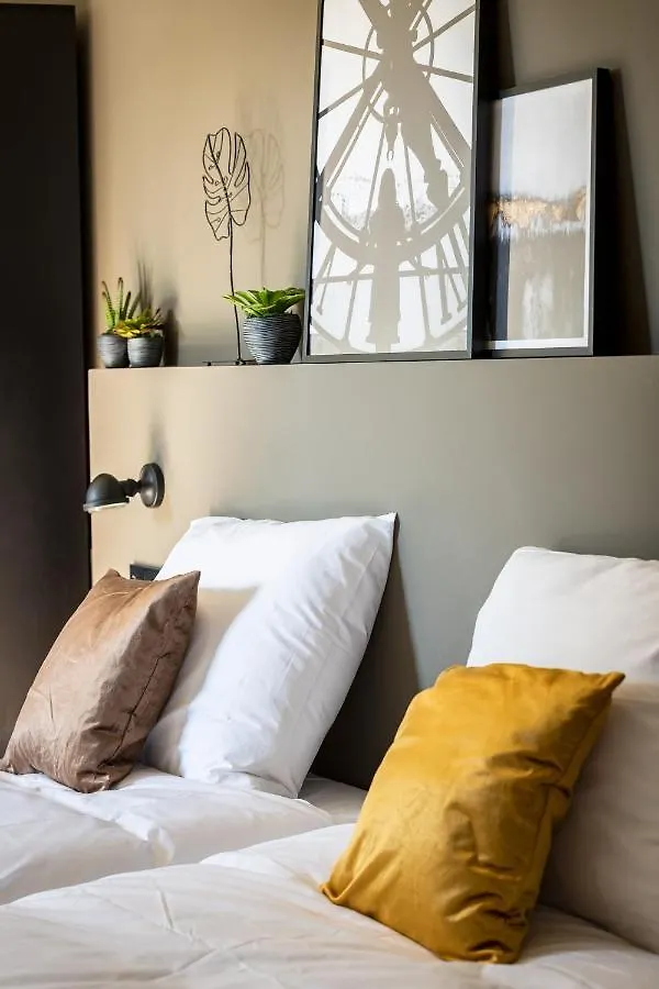 Boutique Hotel De Beerze Middelbeers 3*,